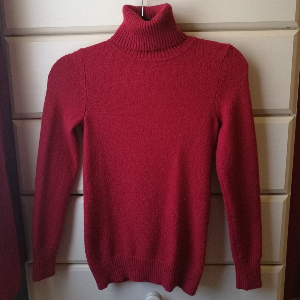 *SOLD*Red GAP sweater